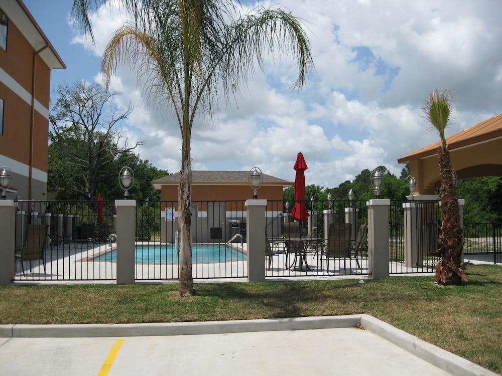 לאפאייט Comfort Suites Oil Center מראה חיצוני תמונה