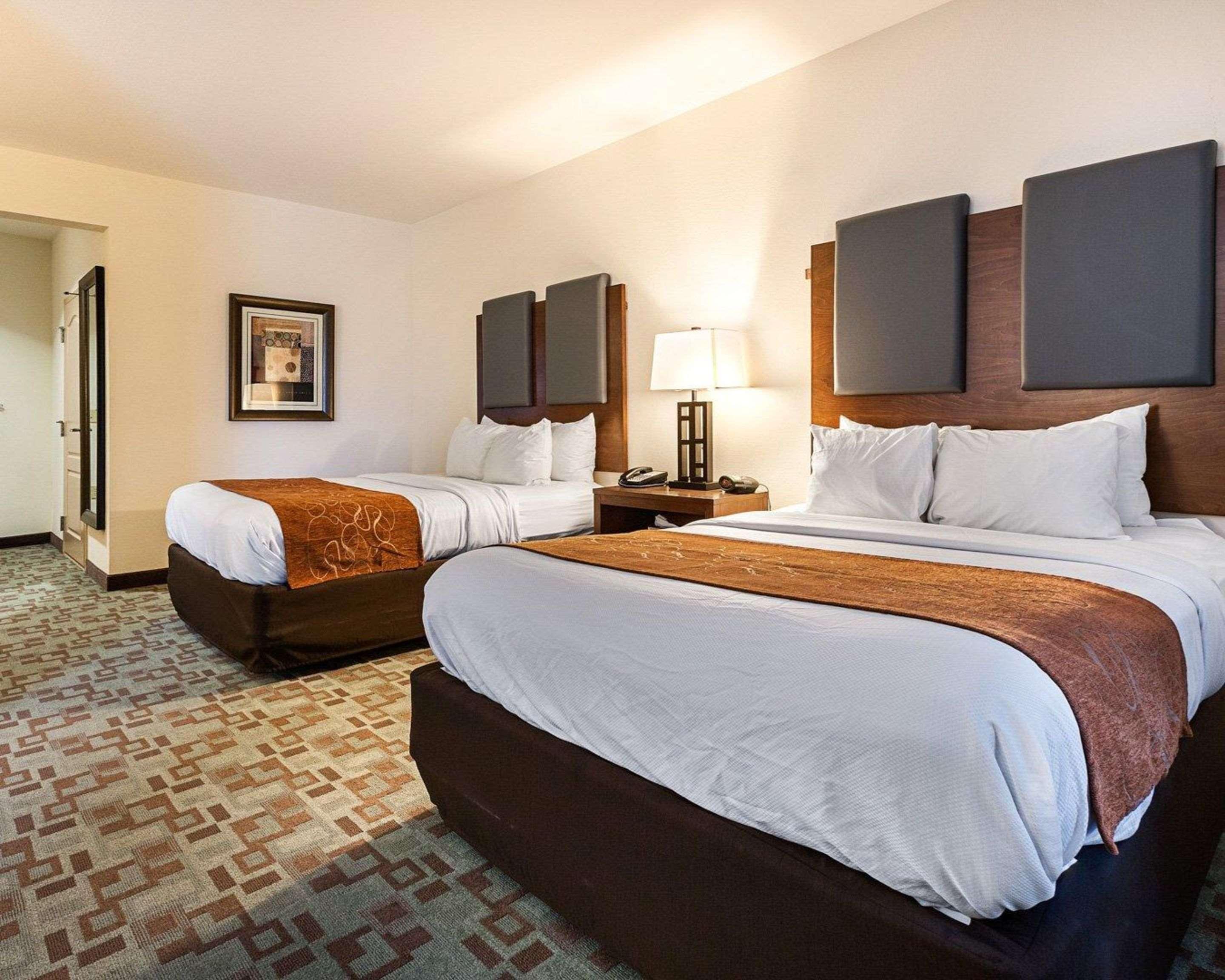 לאפאייט Comfort Suites Oil Center מראה חיצוני תמונה