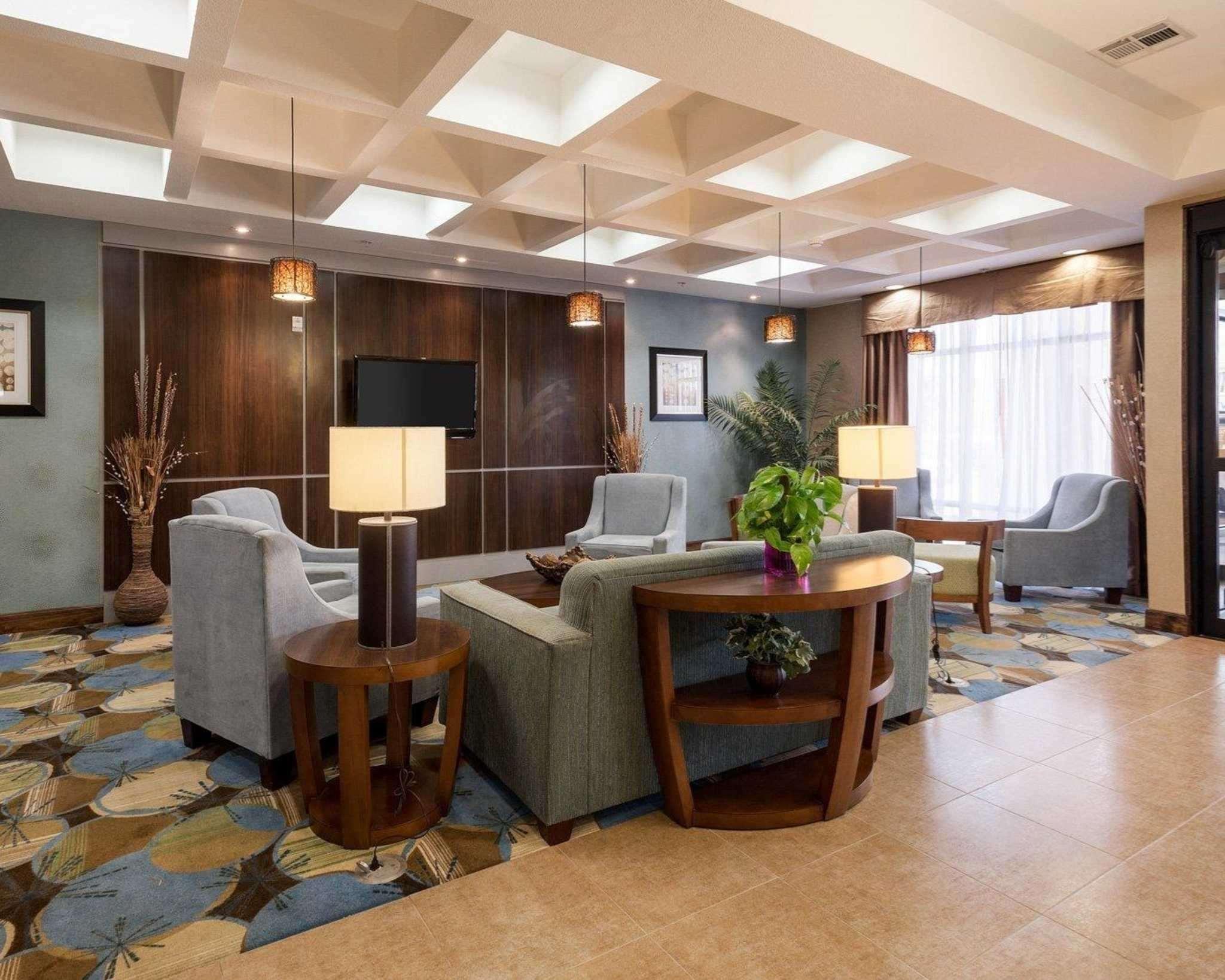 לאפאייט Comfort Suites Oil Center מראה חיצוני תמונה