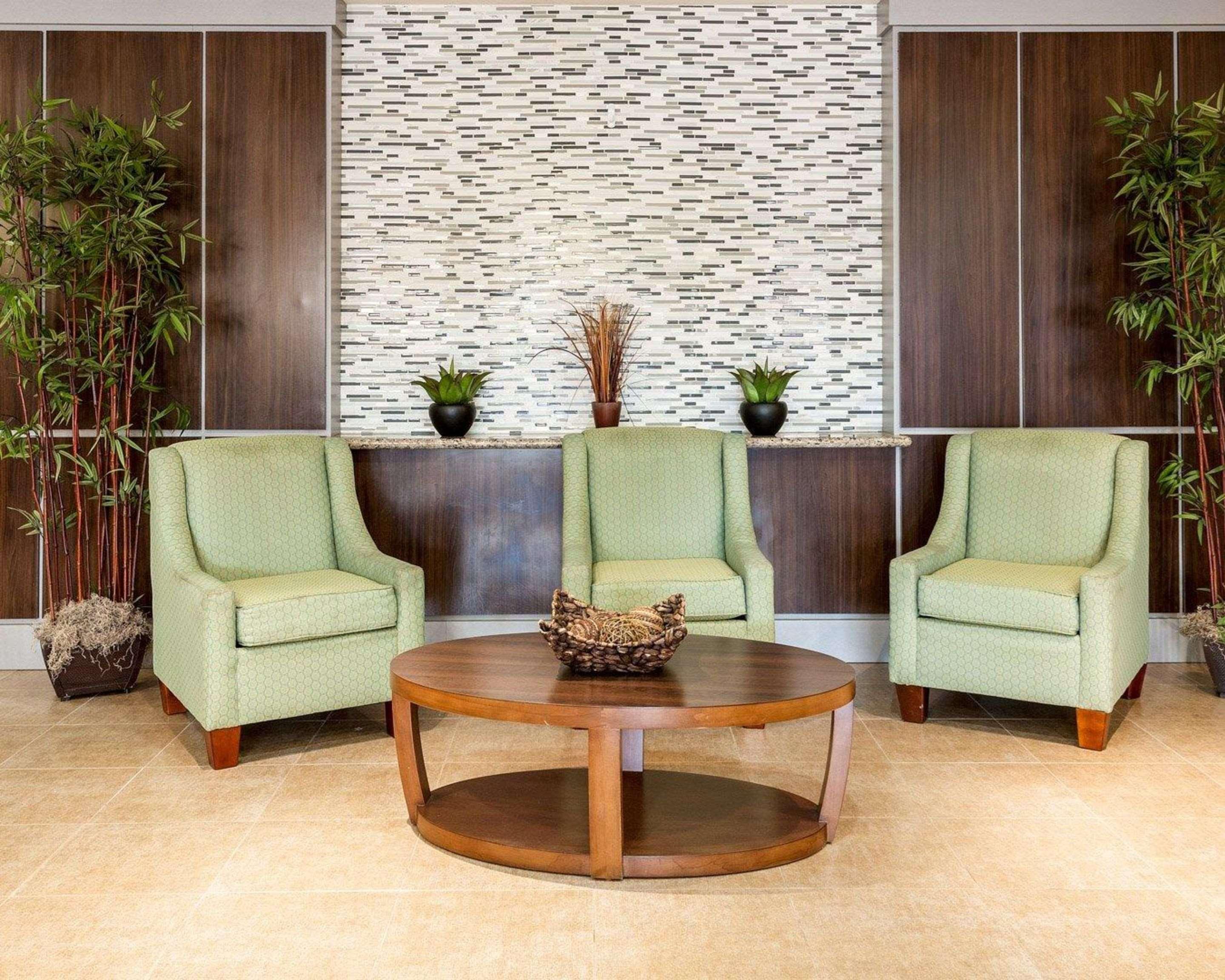 לאפאייט Comfort Suites Oil Center מראה חיצוני תמונה