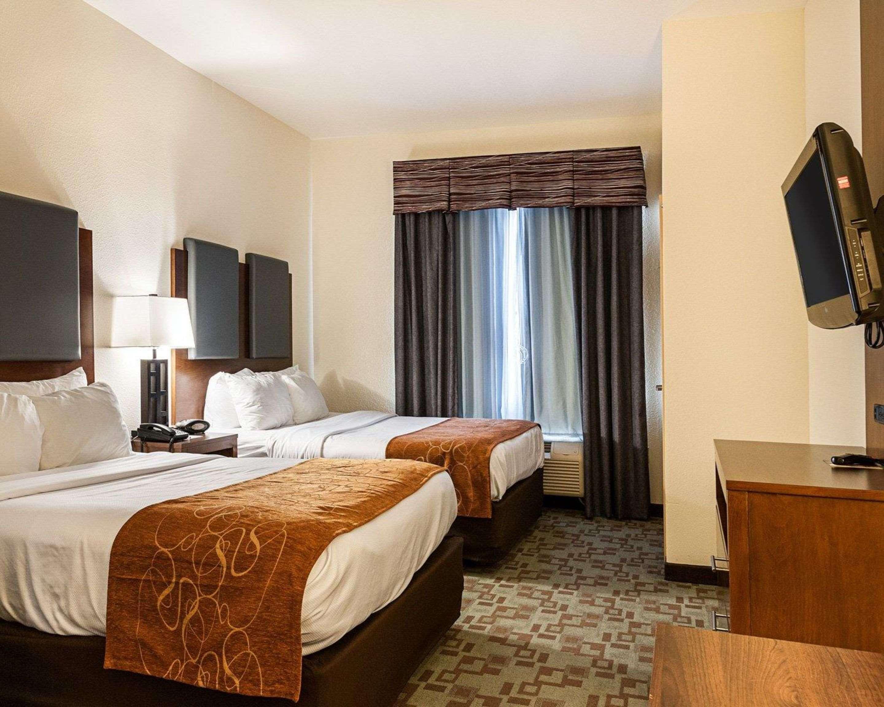 לאפאייט Comfort Suites Oil Center מראה חיצוני תמונה
